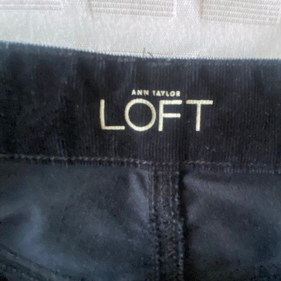 Ann Taylor Loft Black Straight Leg Corduroy Jeans - Picture 4 of 11